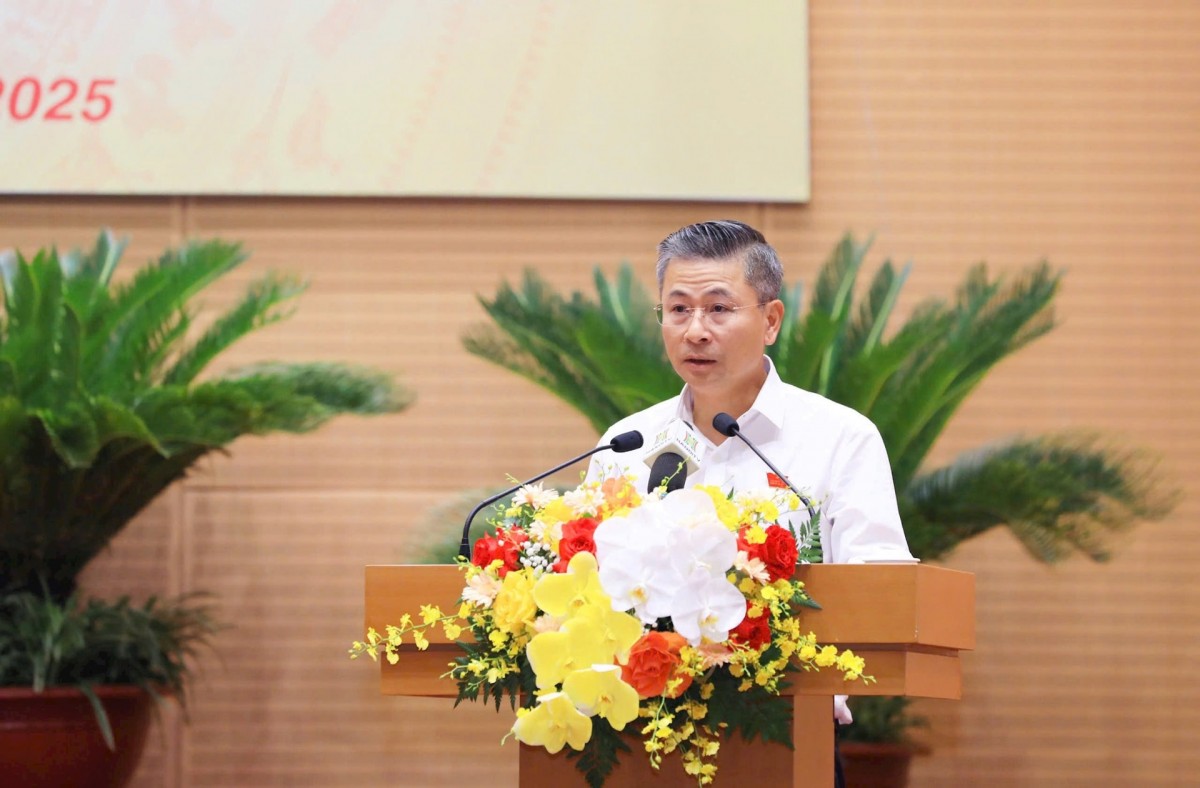 Nâng mức hỗ trợ lãi vay cho doanh nghiệp đầu tư xe buýt điện, năng lượng xanh 1