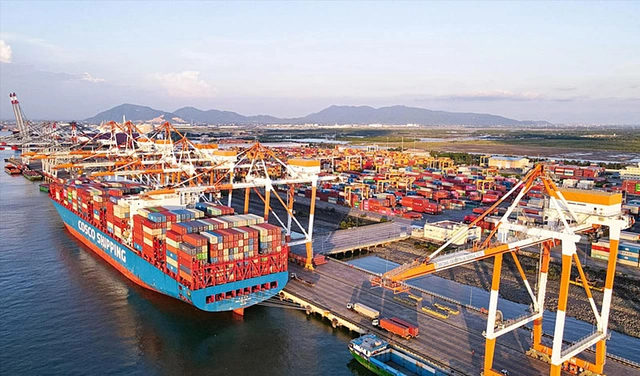 TPHCM sẽ có 'trung tâm logistics tầm cỡ thế giới' 1