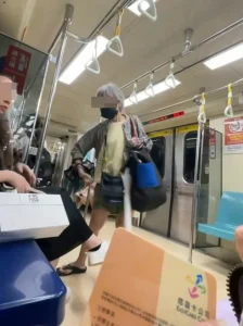 tuxbu0jxz51 6jlcd8euaf2 v2oumswg7o3