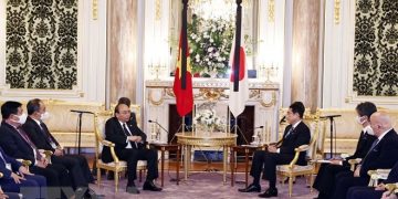 Chủ tịch nước Nguyễn Xuân Phúc hội đàm với Thủ tướng Nhật Bản Kishida Fumio. Ảnh: TTXVN