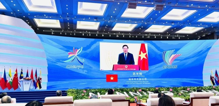 Phó Thủ tướng Chính phủ Phạm Bình Minh dự Hội chợ CAEXPO lần thứ 19 (Nam Ninh, Trung Quốc) bằng hình thức ghi hình