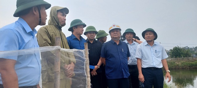 Bộ trưởng Bộ NN&PTNT Lê Minh Hoan kiểm tra công tác phòng chống bão tại vùng ven biển Thừa Thiên Huế