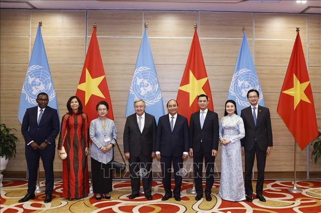 Chủ tịch nước Nguyễn Xuân Phúc và Tổng Thư ký António Guterres cùng các đại biểu dự lễ kỷ niệm