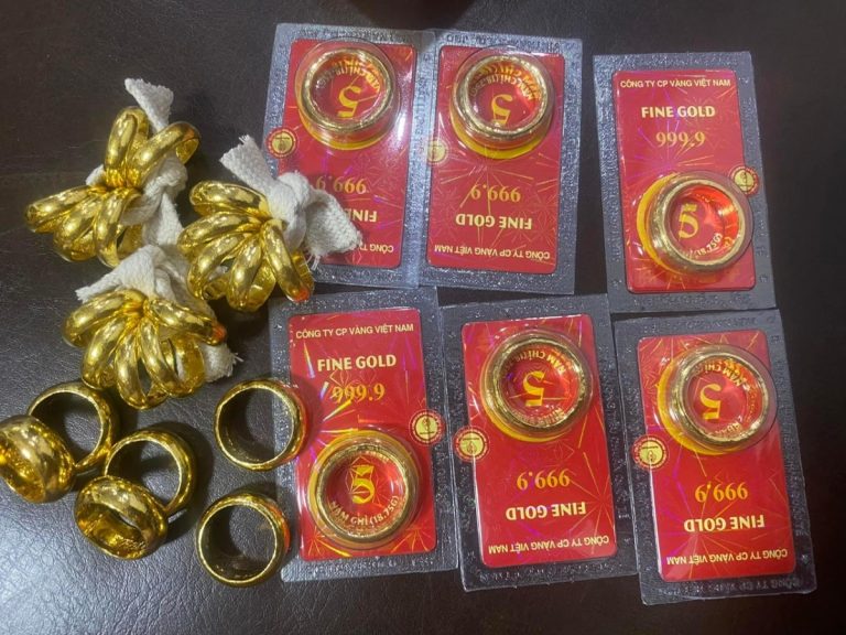 Giá vàng hôm nay (22/3): Vàng trong nước “lao dốc không phanh”