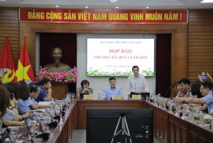 Cục Phát thanh truyền hình và Thông tin điện tử sẽ xử phạt BTV Quang Minh và MC Vân Hugo vì quảng cáo sai sự thật