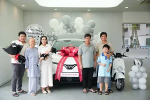 Tưởng “xé túi mù” cho vui mà trúng thật xế xịn, khách hàng VinFast tận hưởng “cú sốc ngọt ngào” 12