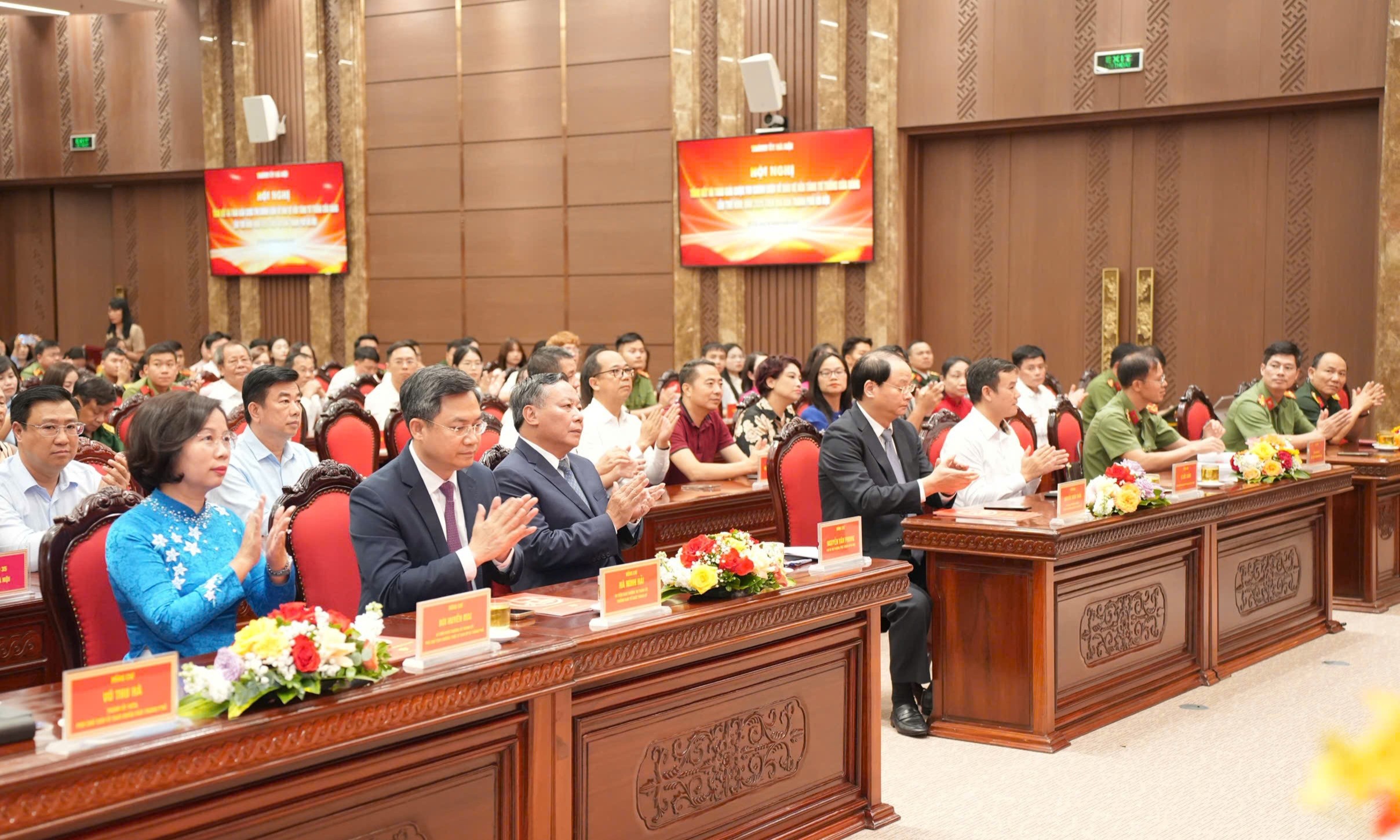 Khen thưởng 99 tác phẩm đạt giải Cuộc thi chính luận bảo vệ nền tảng tư tưởng của Đảng lần thứ Năm 1