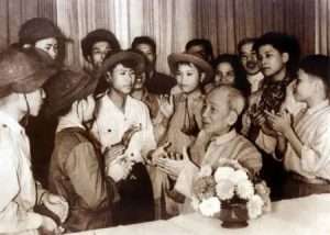 Thành phố mang bóng hình Người 19