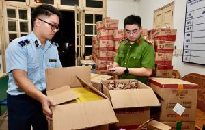 Hà Nội phát hiện gần 4.000 bánh Trung thu nhập lậu 26