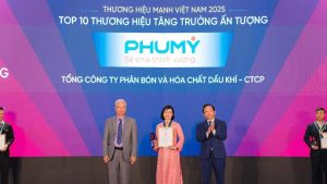 Phú Mỹ - PVFCCo xuất sắc tiếp tục đạt danh hiệu kép Top 50 Thương hiệu mạnh và Top 50 Công ty kinh doanh hiệu quả nhất 2025 20