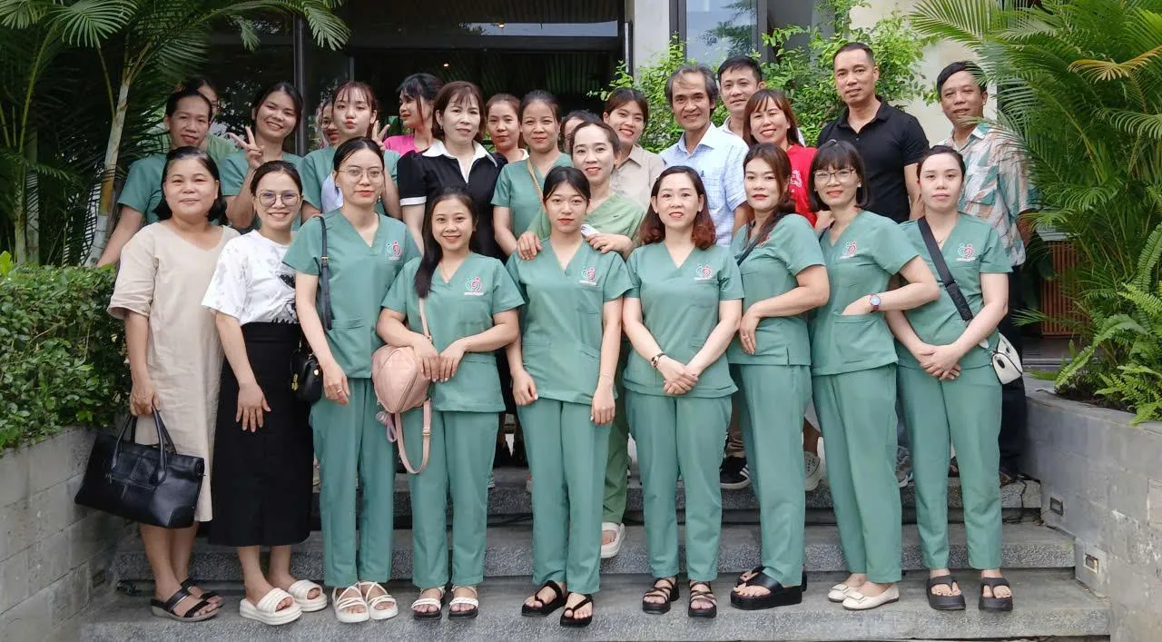 Hành trình đánh thức thế giới của những đứa trẻ im lặng 1