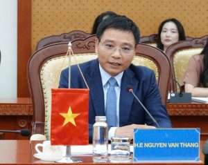 Thị trường chứng khoán trở thành kênh huy động vốn chủ lực của nền kinh tế 11